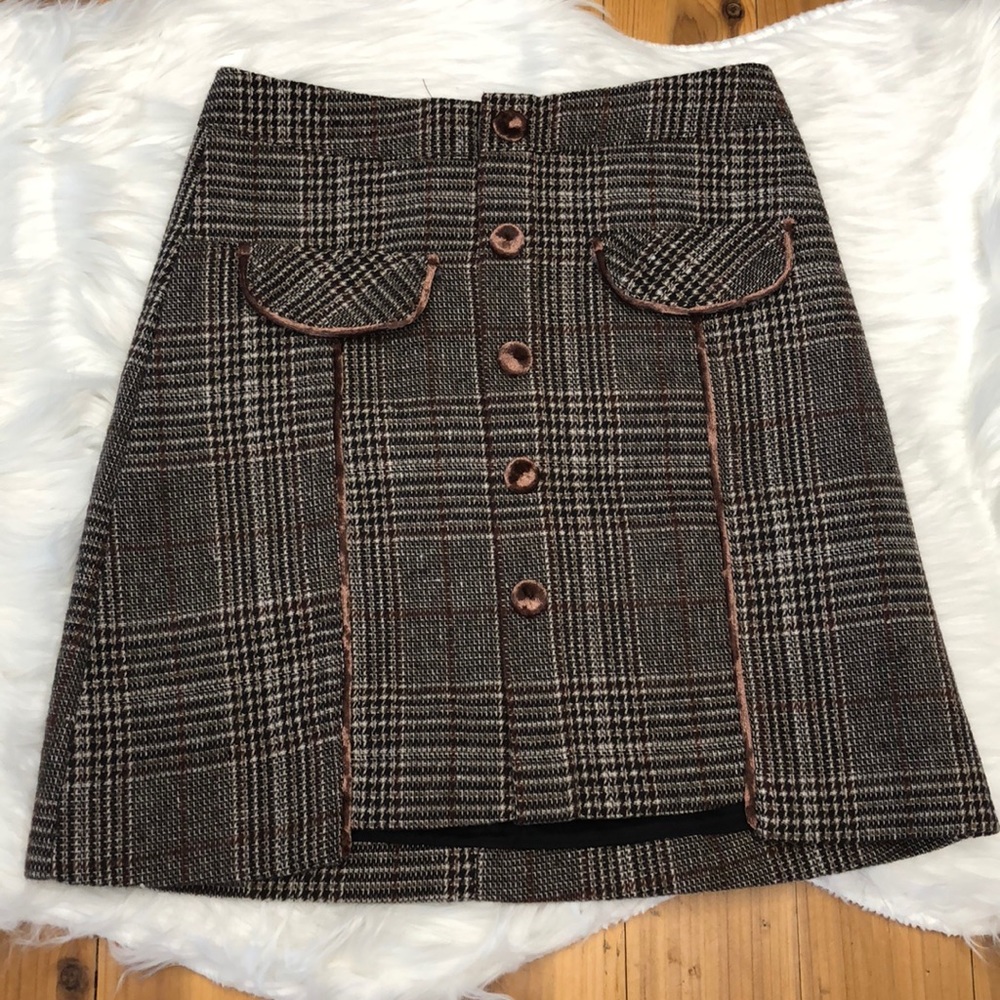 Wool skirt